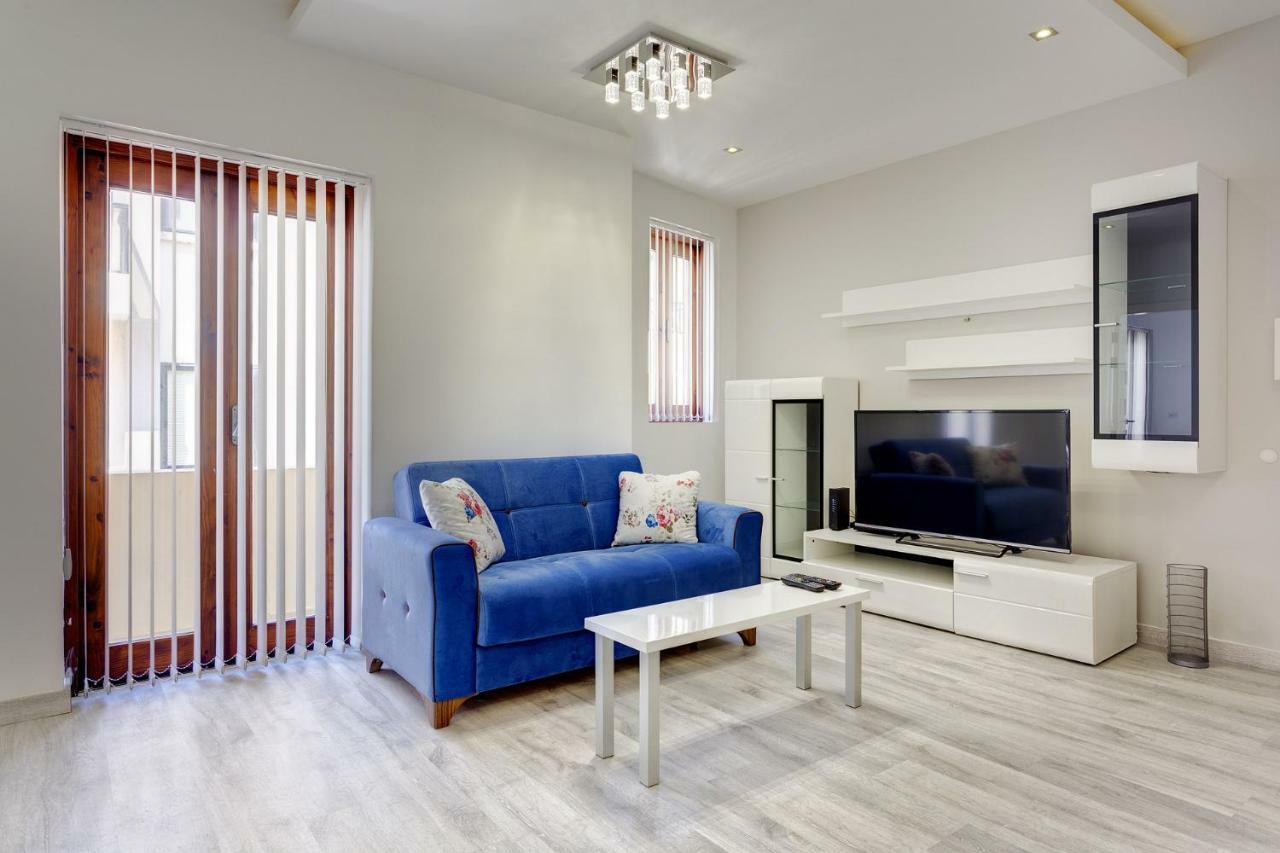 Splendid Apartment, Steps Away From The Sea Sliema Bagian luar foto