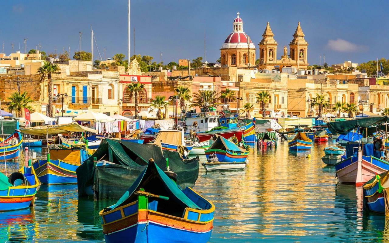 Splendid Apartment, Steps Away From The Sea Sliema Bagian luar foto